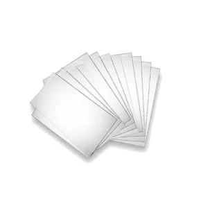 Feuilles de film adhésif transparent disposées en éventail sur fond blanc