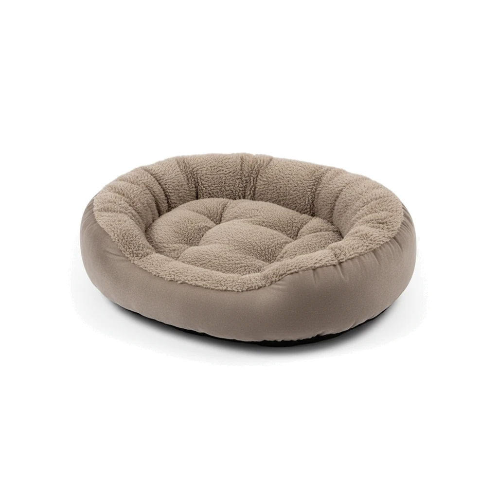 Panier rond en peluche bouclette beige gris pour chien et chat, vu de trois quarts sur fond blanc