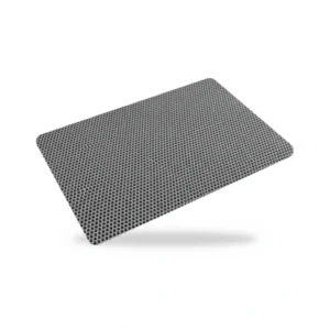 Tapis de litière gris alvéolé à double couche, vu de dessus sur fond blanc